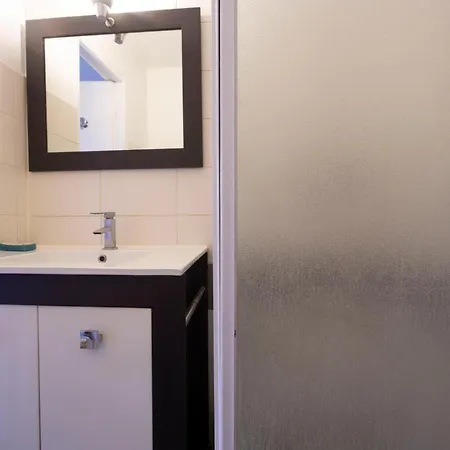 Petit T1 A Proximite Des Thermes