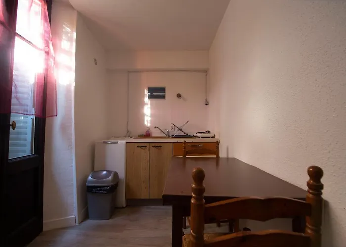 Petit T1 A Proximite Des Thermes Apartament